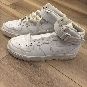 Youth Nike Air Force 1 high top